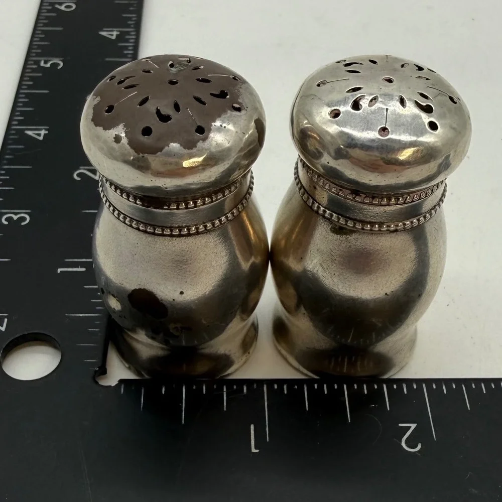 Gorham Sterling Silver Salt Pepper Shakers 2500 Victorian Beaded Set of 2 worn